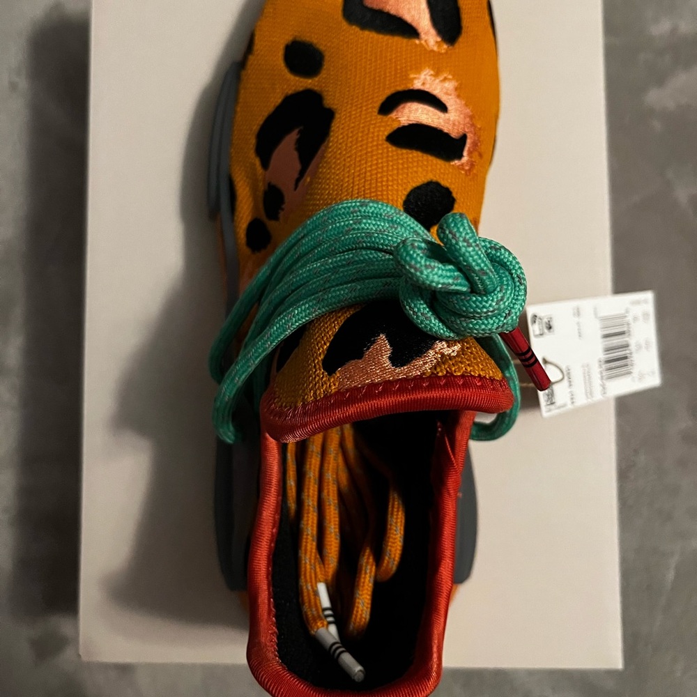 Limited edition Pharrell Williams Adidas - Picture 2 of 5